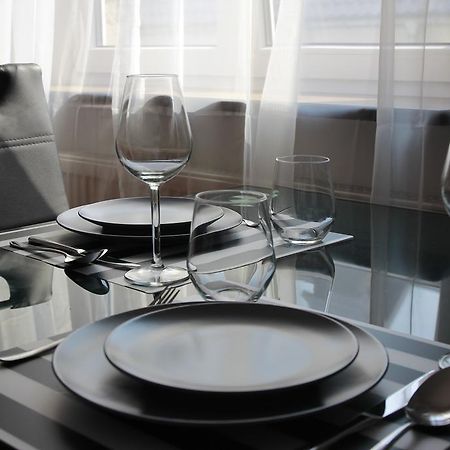 M&M Centrum Apartments Познань Экстерьер фото